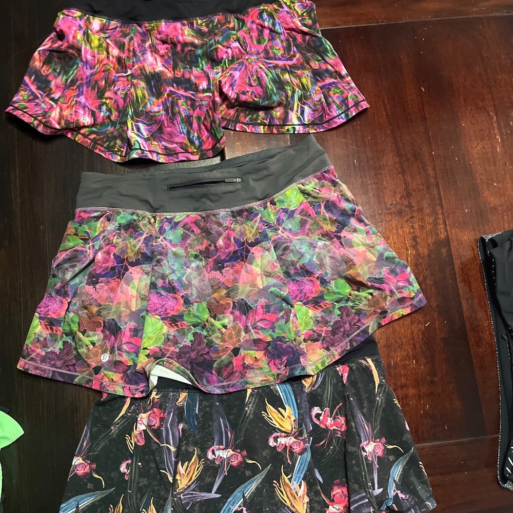 3 lululemon tennis skirts size 10 - Picture 3 of 3